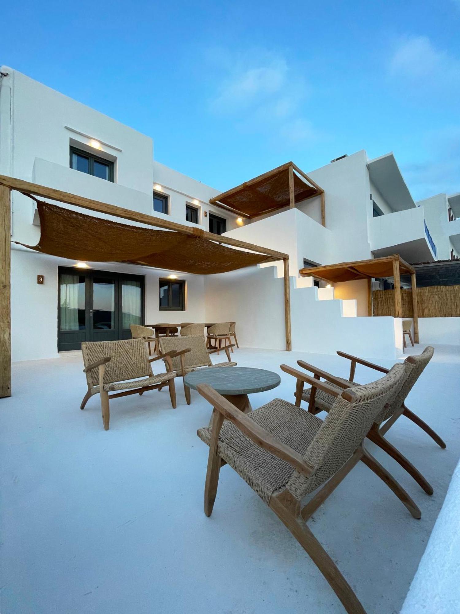 GIANNAS APARTMENTS Faros Sifnos Exterior foto